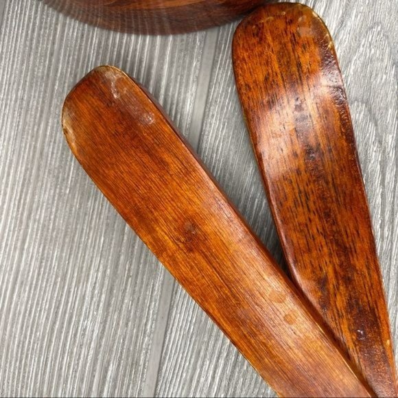 Vintage wooden glossed large salad bowl and 4 serving bowl with fork and spoon - Picture 5 of 8